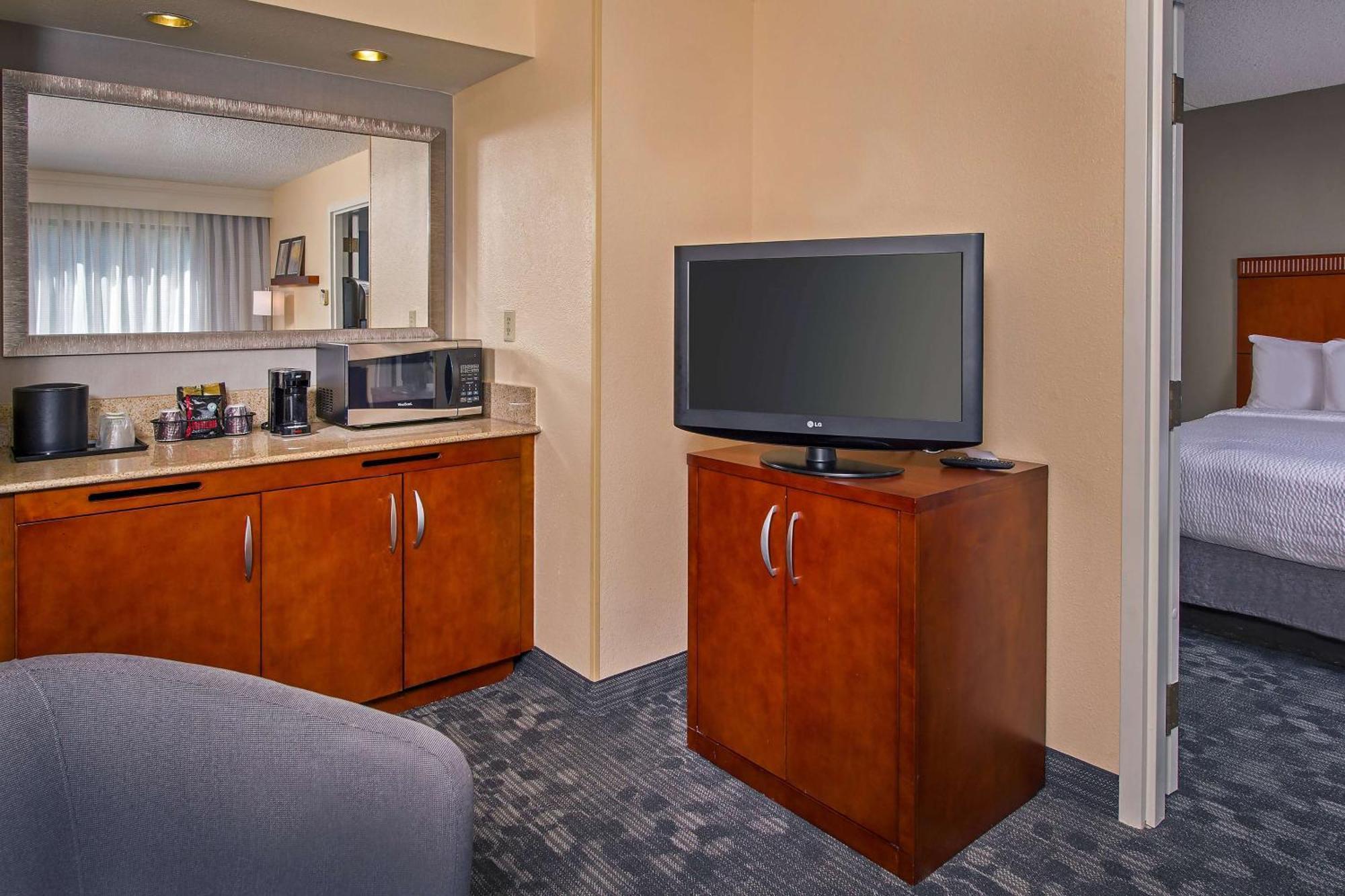 Sonesta Select Charlotte University Research Park エクステリア 写真